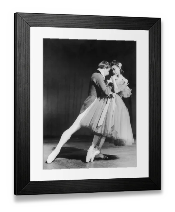Framed Print : Margot Fonteyn and Rudolf Nureyev Framed Print : Margot Fonteyn and Rudolf Nureyev