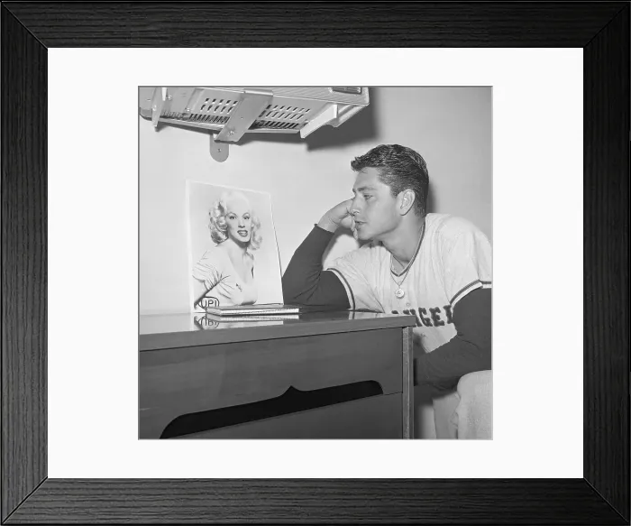Framed Print : Bo Belinsky Admiring Portrait of Mamie Van Doren Framed Print : Bo Belinsky Admiring Portrait of Mamie Van Doren