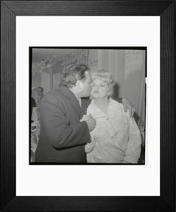 Framed Print : Actress Hermione Braddeley with Tennessee Williams Framed Print : Actress Hermione Braddeley with Tennessee Williams