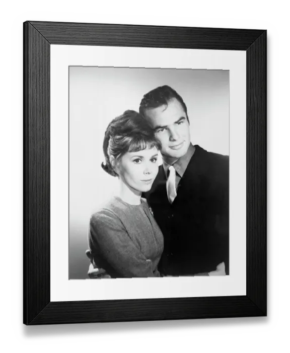 Framed Print : Burt Reynolds Embracing Judy Carne Framed Print : Burt Reynolds Embracing Judy Carne