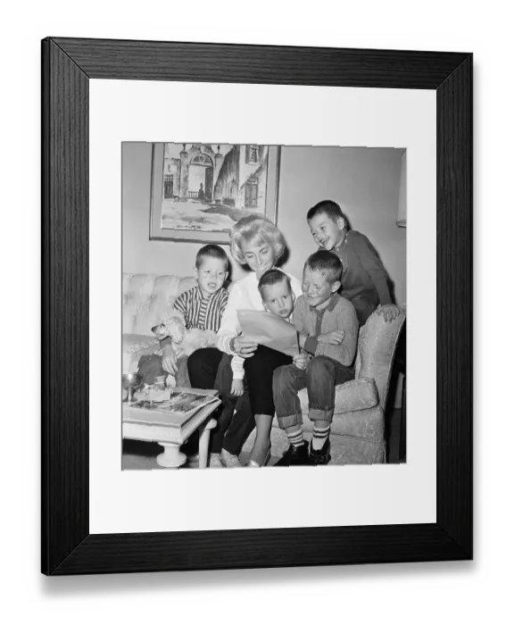 Framed Print : Mickey Mantle Family Read News Dispatch Framed Print : Mickey Mantle Family Read News Dispatch