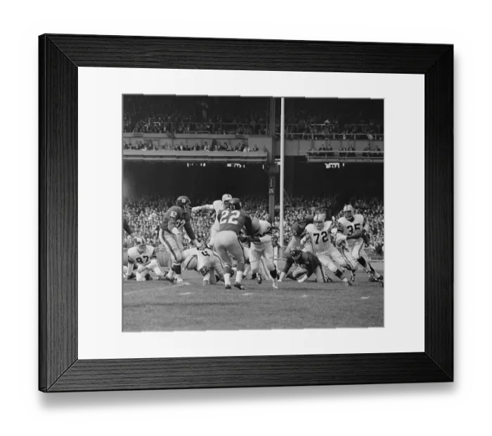 Framed Print : New York Giants Playing Pittsburgh Steelers Framed Print : New York Giants Playing Pittsburgh Steelers