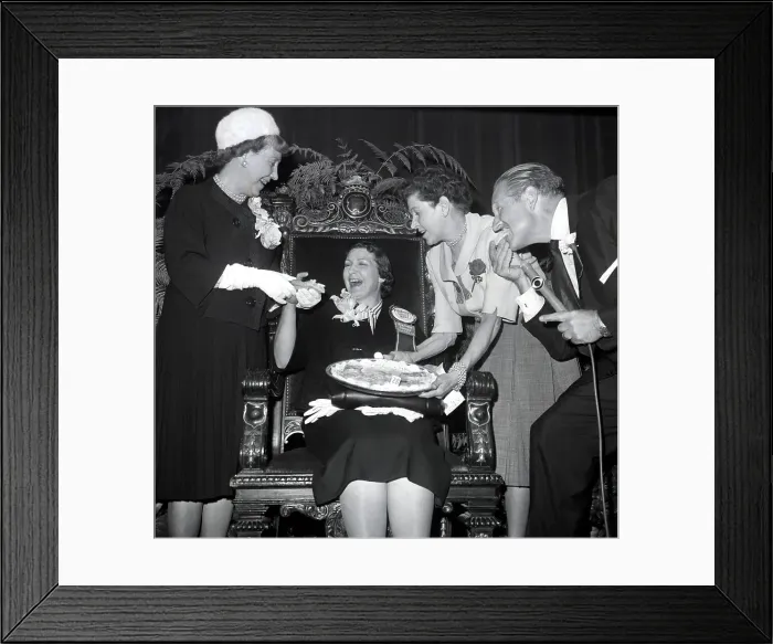 Framed Print : Winner Of The 1962 Pillsbury Bake Off Framed Print : Winner Of The 1962 Pillsbury Bake Off