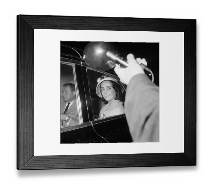 Framed Print : Elizabeth Taylor Seated in Automobile Framed Print : Elizabeth Taylor Seated in Automobile