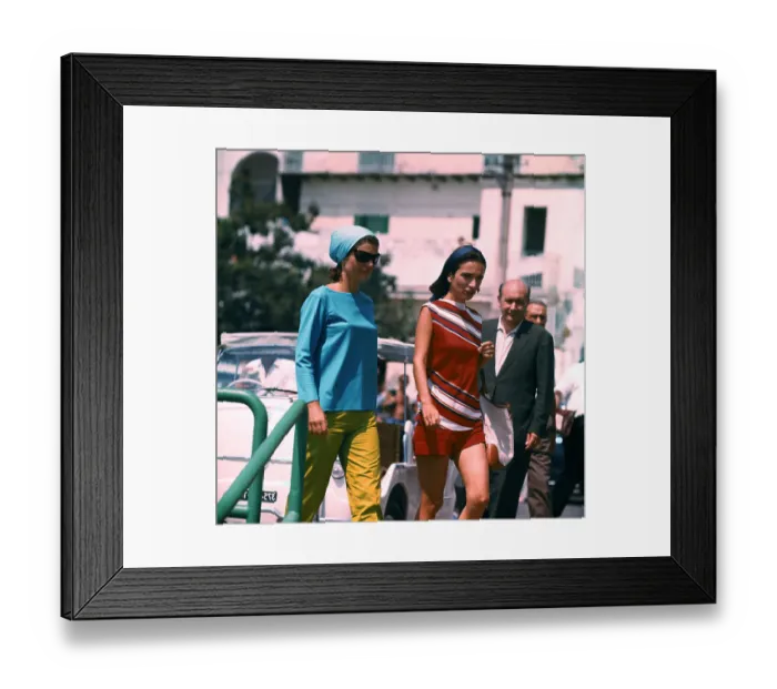 Framed Print : Jacqueline Kennedy with Sister Lee Radziwill on Pier Framed Print : Jacqueline Kennedy with Sister Lee Radziwill on Pier
