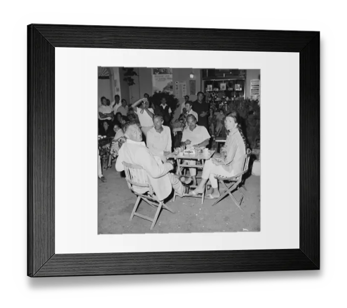 Framed Print : Jackie Kennedy With Friends at Sidewalk Cafe