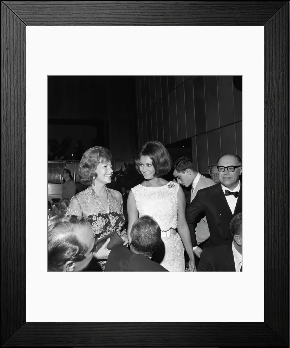 Framed Print : Rita Hayworth and Sophia Loren Chatting Framed Print : Rita Hayworth and Sophia Loren Chatting