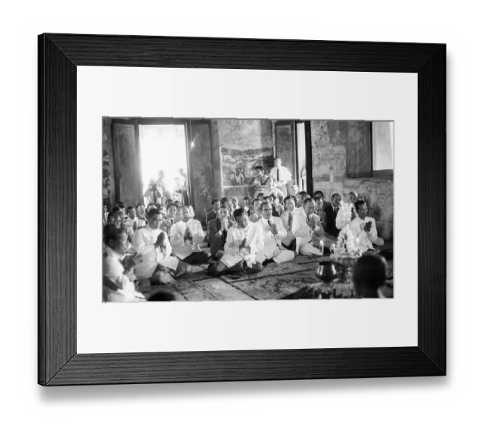 Framed Print : Asian Political Leaders Gathered Together for Prayer Framed Print : Asian Political Leaders Gathered Together for Prayer