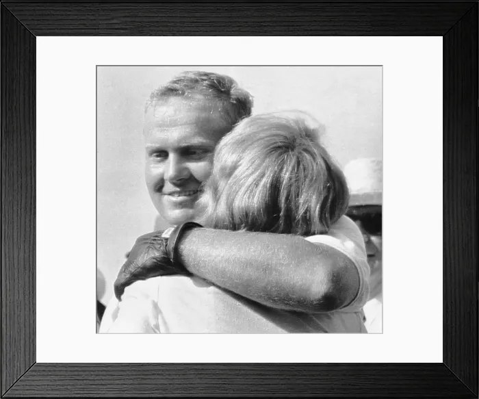 Framed Print : Jack Nicklaus with Wife Framed Print : Jack Nicklaus with Wife