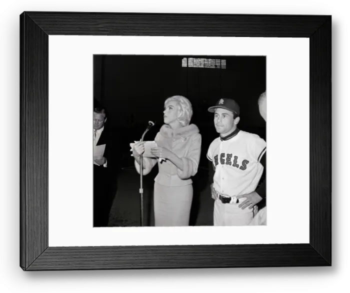 Framed Print : Actress Marilyn Monroe with Baseball Player Alabie Pearson Framed Print : Actress Marilyn Monroe with Baseball Player Alabie Pearson
