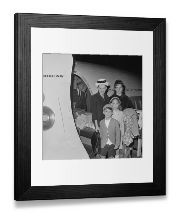 Framed Print : Judy Garland with Her Children at Airplane Framed Print : Judy Garland with Her Children at Airplane