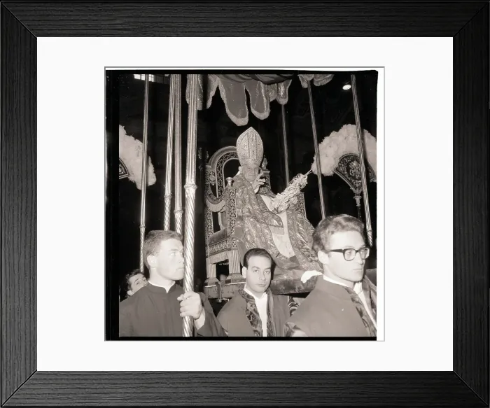 Framed Print : Pope Imparts Blessing on Palm Sunday Framed Print : Pope Imparts Blessing on Palm Sunday