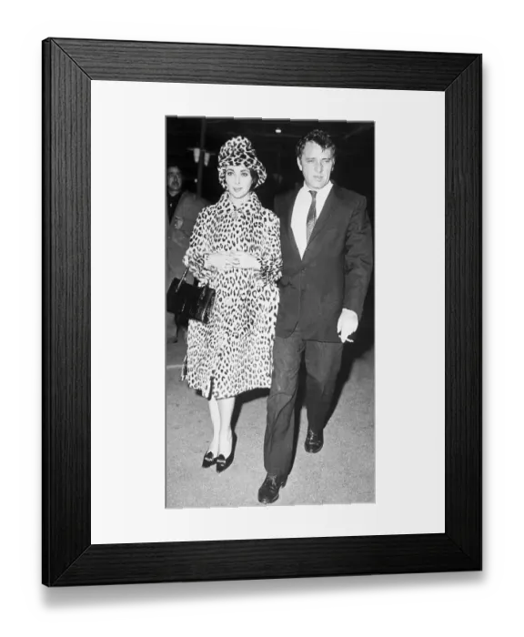 Framed Print : Elizabeth Taylor and Richard Burton Framed Print : Elizabeth Taylor and Richard Burton