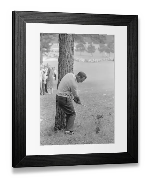 Framed Print : Arnold Palmer in Golfing Position Framed Print : Arnold Palmer in Golfing Position
