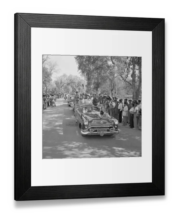 Framed Print : Jacqueline Kennedy Standing in a Car Framed Print : Jacqueline Kennedy Standing in a Car