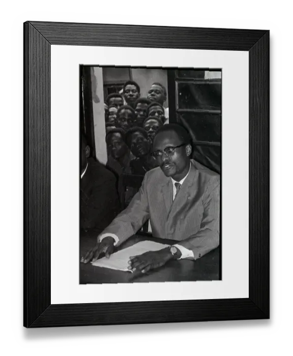Framed Print : Roberto Holden At Press Conference Framed Print : Roberto Holden At Press Conference
