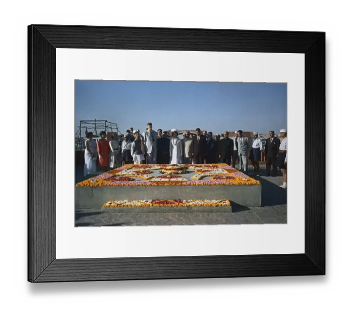 Framed Print : Jacqueline Kennedy and Others at Mahatma Gandhi Shrine Framed Print : Jacqueline Kennedy and Others at Mahatma Gandhi Shrine