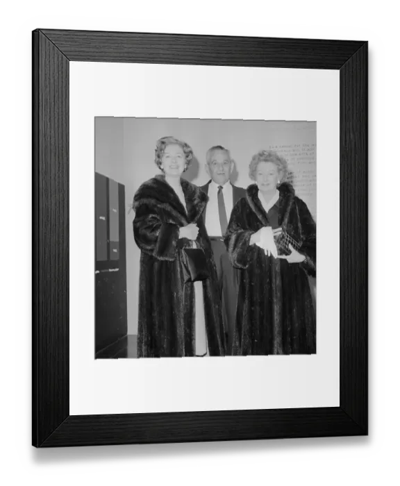 Framed Print : Myrna Loy and Friends Posing in Formal Attire at Theater Premier Framed Print : Myrna Loy and Friends Posing in Formal Attire at Theater Premier