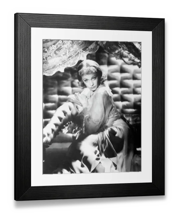 Framed Print : Actress Vivien Leigh Framed Print : Actress Vivien Leigh