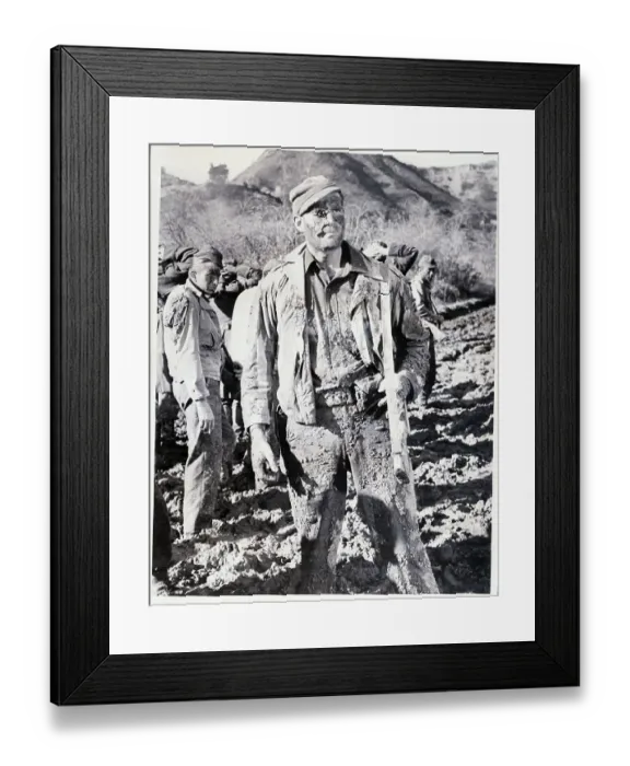 Framed Print : Charlton Heston as Muddy Soldier Framed Print : Charlton Heston as Muddy Soldier