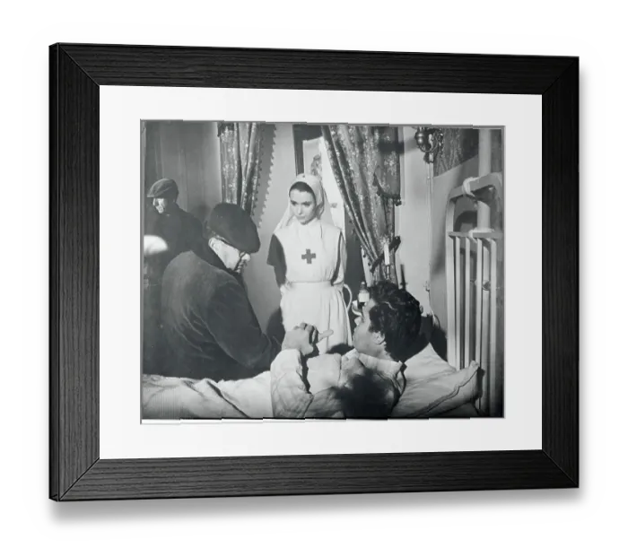 Framed Print : Director Martin Ritt Instructing Actors on Set Framed Print : Director Martin Ritt Instructing Actors on Set