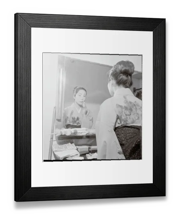 Framed Print : Actress Suzushi Hanayagi Dressing in Mirror for the Theater Framed Print : Actress Suzushi Hanayagi Dressing in Mirror for the Theater