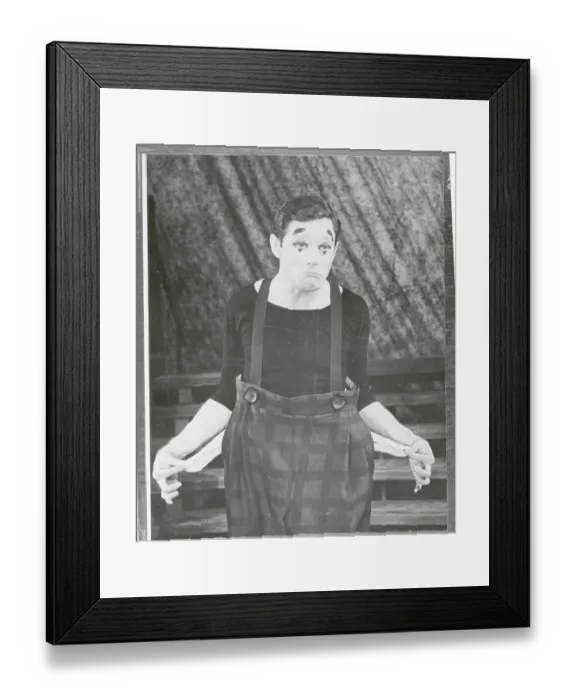 Framed Print : Anthony Newley in Baggy Trousers Framed Print : Anthony Newley in Baggy Trousers