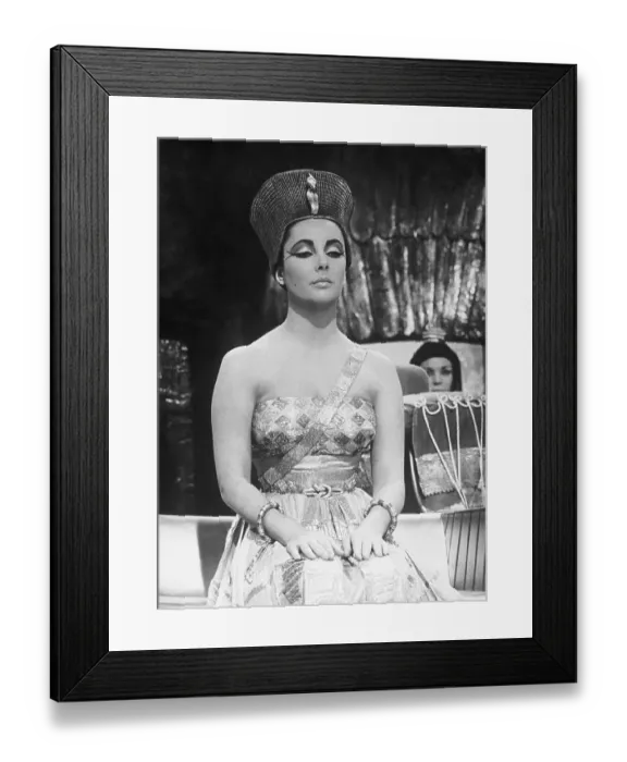 Framed Print : Elizabeth Taylor in Cleopatra