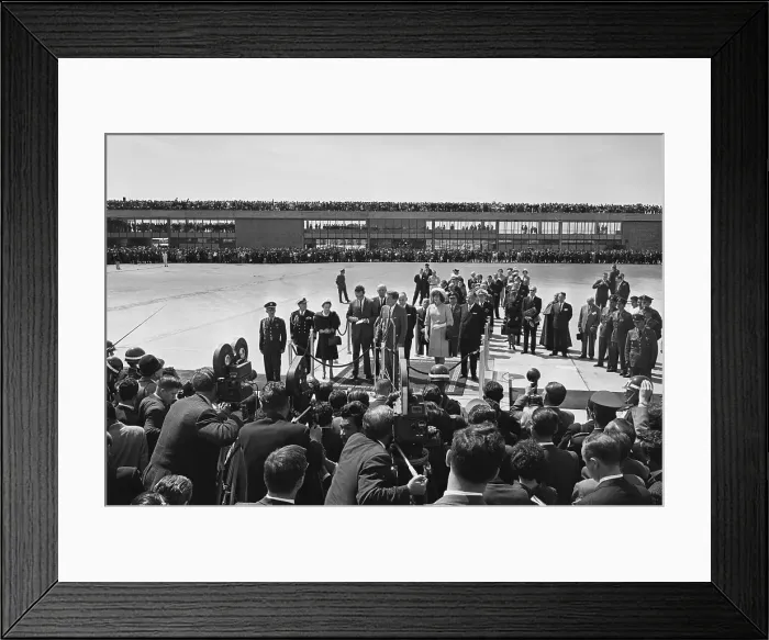 Framed Print : President Kennedy Delivering a Speech Framed Print : President Kennedy Delivering a Speech