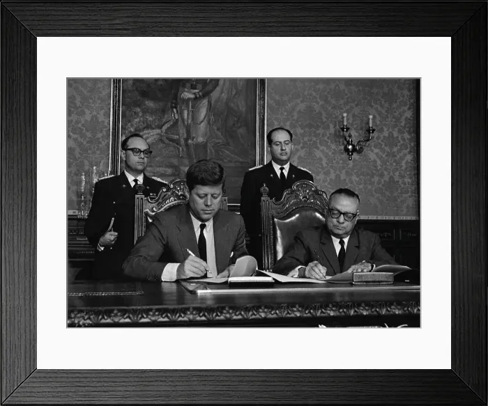 Framed Print : Pres.Kennedy, Pres.Betancourt Sign Contra Framed Print : Pres.Kennedy, Pres.Betancourt Sign Contra