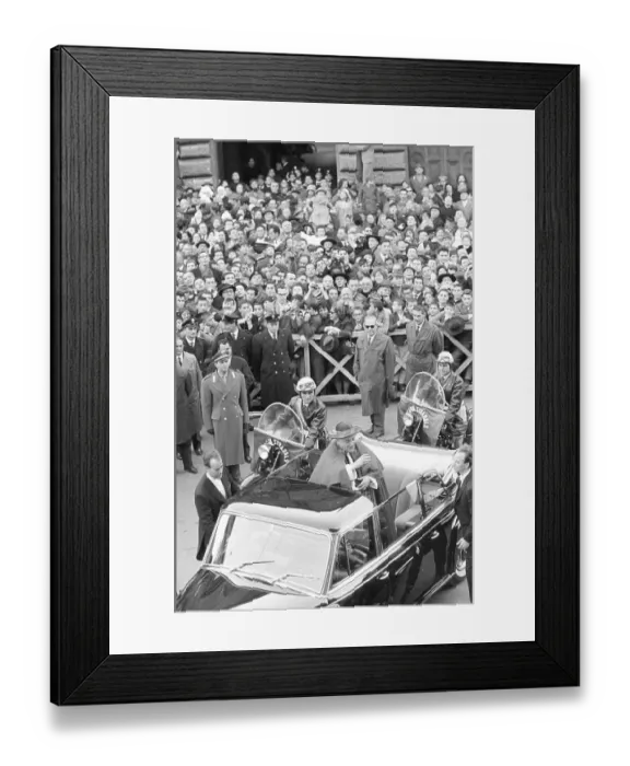 Framed Print : Pope John XXIII Giving Blessing on Feast Day Framed Print : Pope John XXIII Giving Blessing on Feast Day