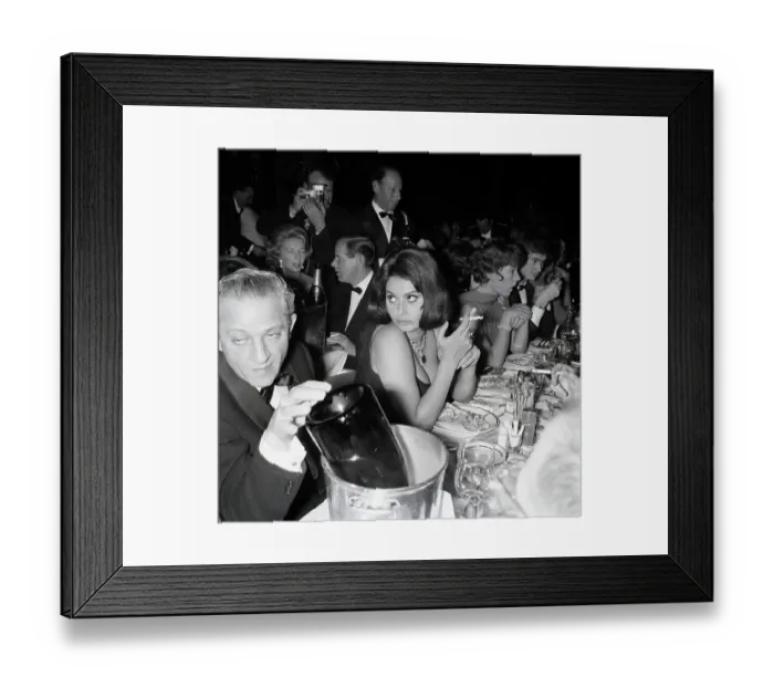 Framed Print : Sophia Loren at Banquet Table Framed Print : Sophia Loren at Banquet Table