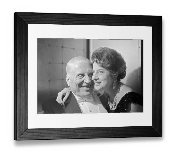 Framed Print : Giovanni and Letizia Buitoni Framed Print : Giovanni and Letizia Buitoni