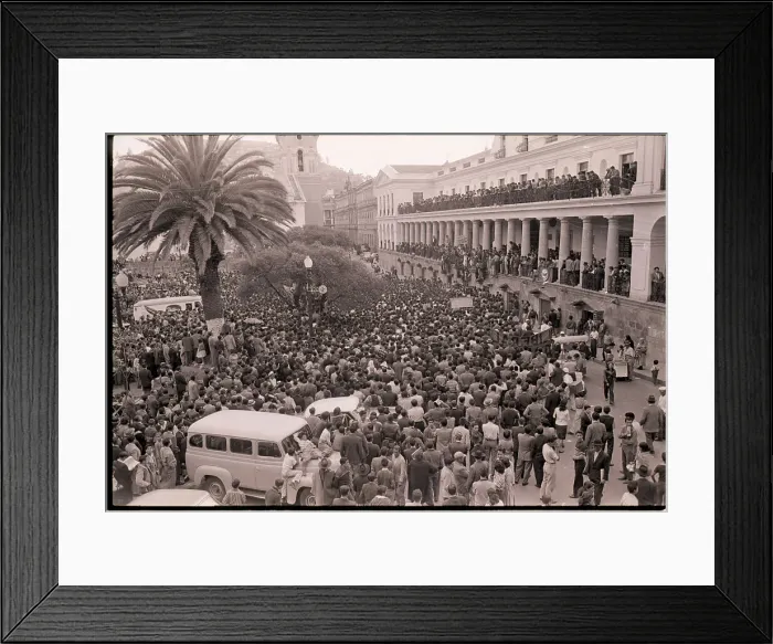 Framed Print : Crowd Gathered at Presidential Palace