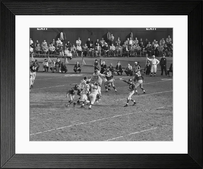 Framed Print : Y.A. Tittle Throwing Pass Framed Print : Y.A. Tittle Throwing Pass