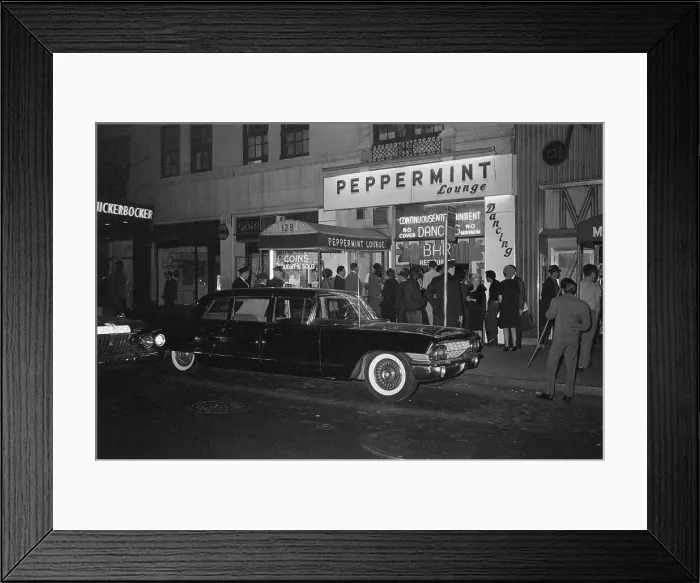Framed Print : The Peppermint Lounge In New York Framed Print : The Peppermint Lounge In New York