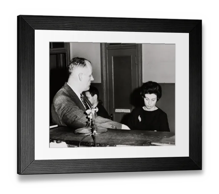 Framed Print : Detective Edward McLean And Palma Vitale Framed Print : Detective Edward McLean And Palma Vitale