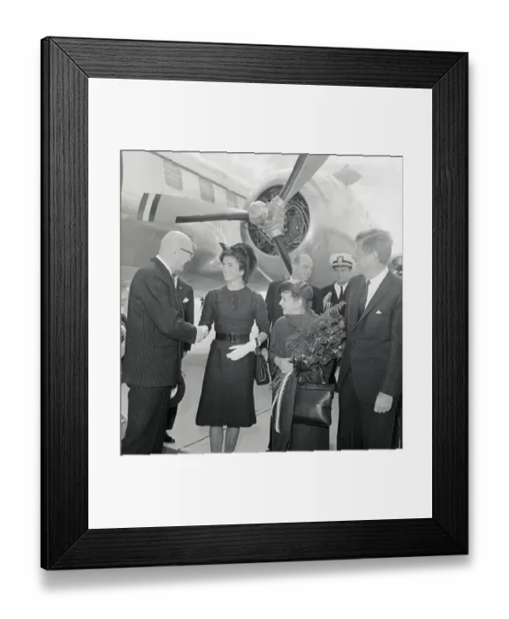 Framed Print : Jacqueline Kennedy Shaking Hands With Urbo Kekkonen Framed Print : Jacqueline Kennedy Shaking Hands With Urbo Kekkonen
