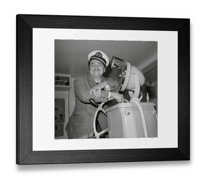 Framed Print : Portrait of Ernest Borgnine Framed Print : Portrait of Ernest Borgnine
