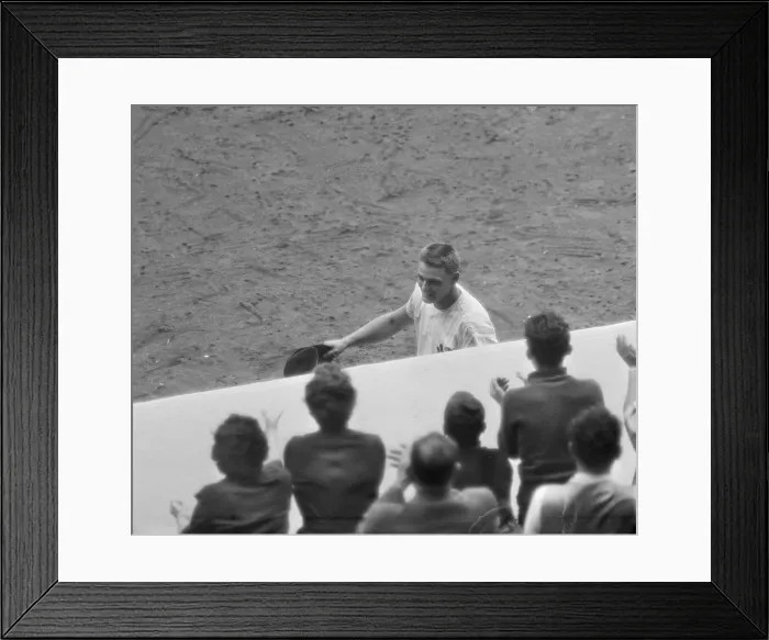 Framed Print : Rodger Maris Waving to Crowd Framed Print : Rodger Maris Waving to Crowd
