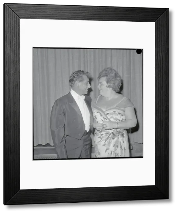 Framed Print : Leonard Bernstein Speaking with Eileen Farrell Framed Print : Leonard Bernstein Speaking with Eileen Farrell