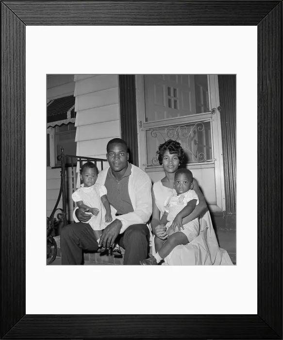 Framed Print : Jim Brown with His Family Framed Print : Jim Brown with His Family