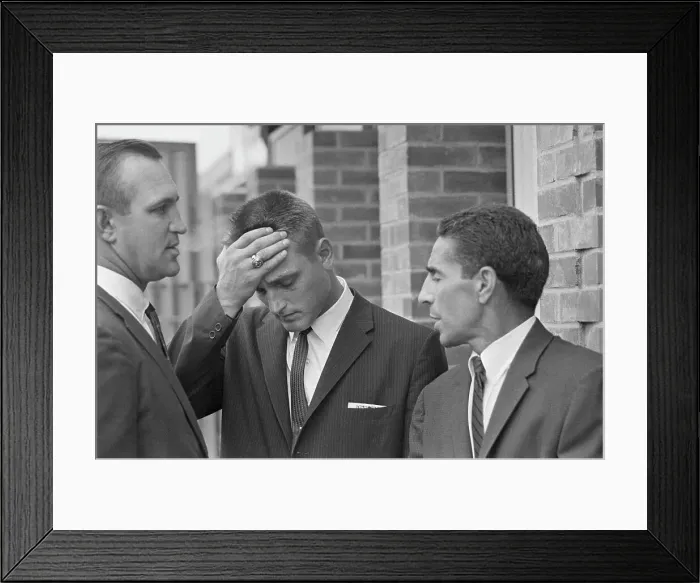 Framed Print : Roger Maris W / Hand On Forehead Framed Print : Roger Maris W / Hand On Forehead