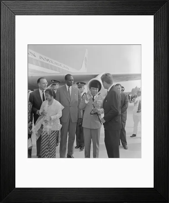 Framed Print : Mobido Keita with John F. Kennedy and Sukarno Framed Print : Mobido Keita with John F. Kennedy and Sukarno