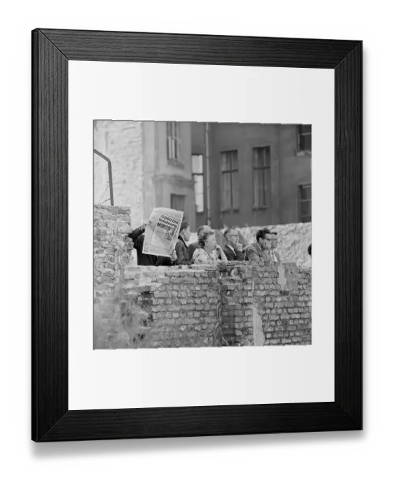 Framed Print : West Berlin Germans Looking over Berlin Wall