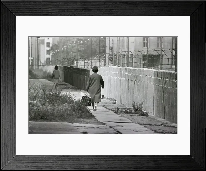 Framed Print : The Berlin Wall When in 1961 Framed Print : The Berlin Wall When in 1961