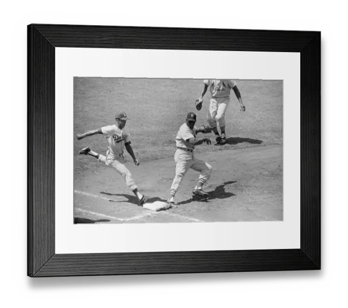 Framed Print : Maury Wills Safe In Close Play Framed Print : Maury Wills Safe In Close Play