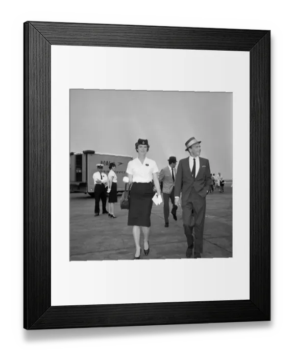 Framed Print : Frank Sinatra Framed Print : Frank Sinatra