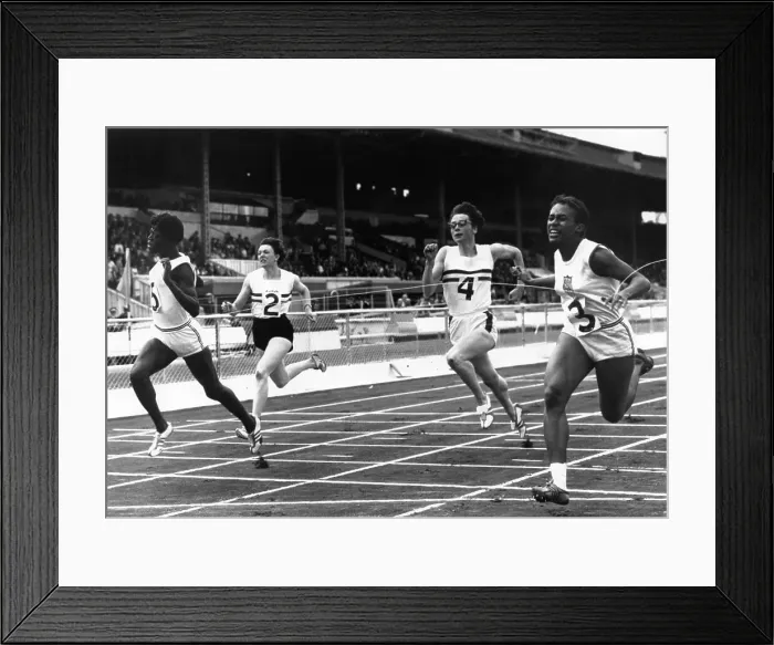 Framed Print : Willye White Wins 100 Yard Event Framed Print : Willye White Wins 100 Yard Event