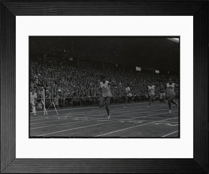 Framed Print : Runner Wilma Rudolph Setting World Record Framed Print : Runner Wilma Rudolph Setting World Record